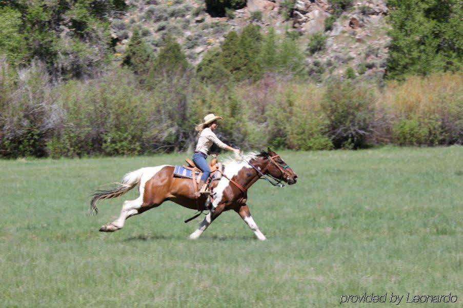 The Lodge & Spa At Brush Creek Ranch Saratoga Экстерьер фото