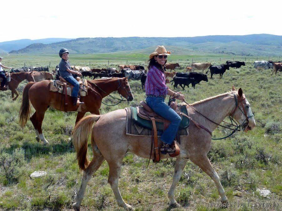 The Lodge & Spa At Brush Creek Ranch Saratoga Экстерьер фото